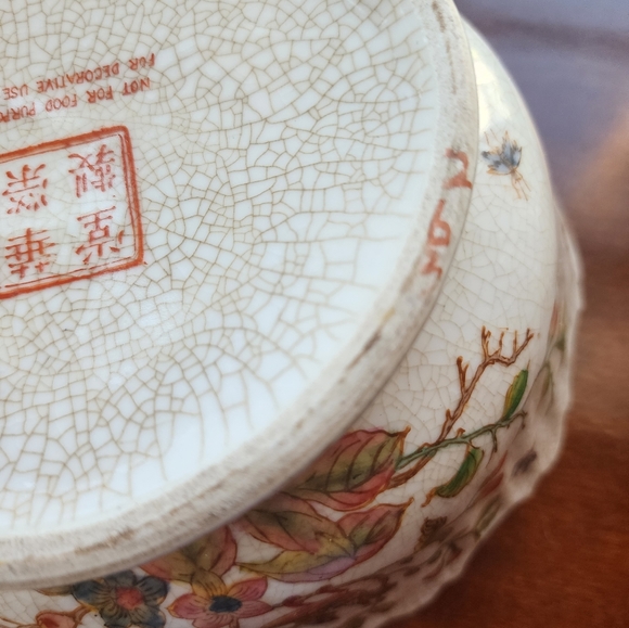 Vintage Hua Ping Tang Zhi Hand Painted Porcelain Bowl Signed and Numbered - Picture 9 of 11